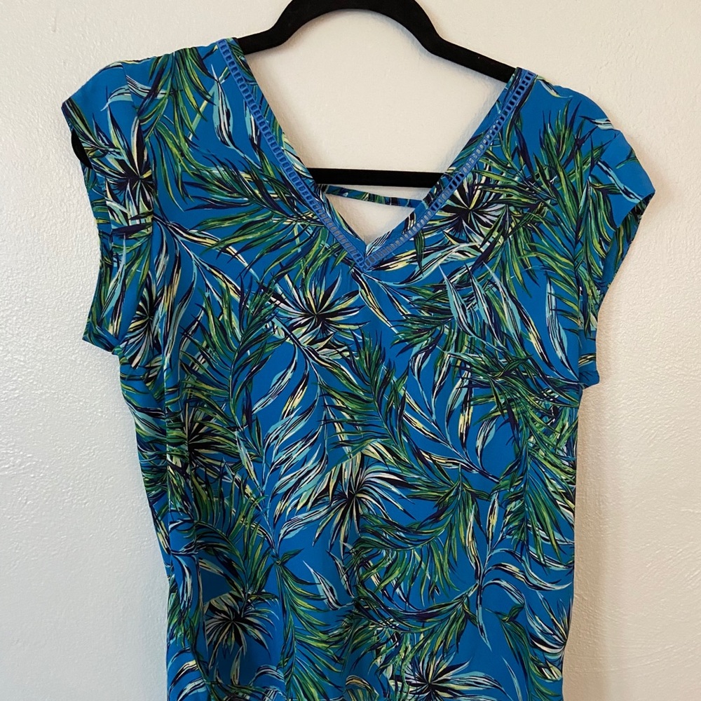 Fun patterned dress shirt